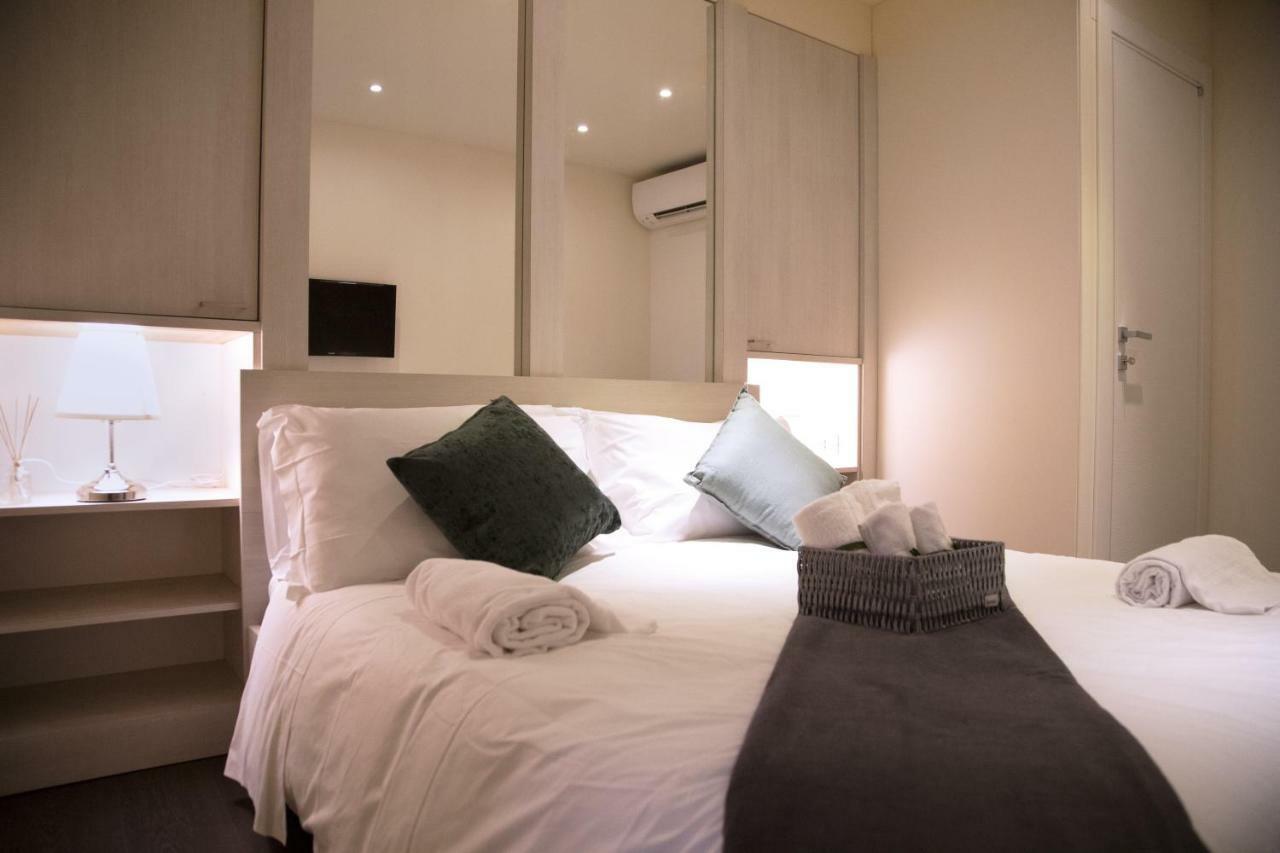 H-Aviva Giubbonari Apartment Рим Экстерьер фото
